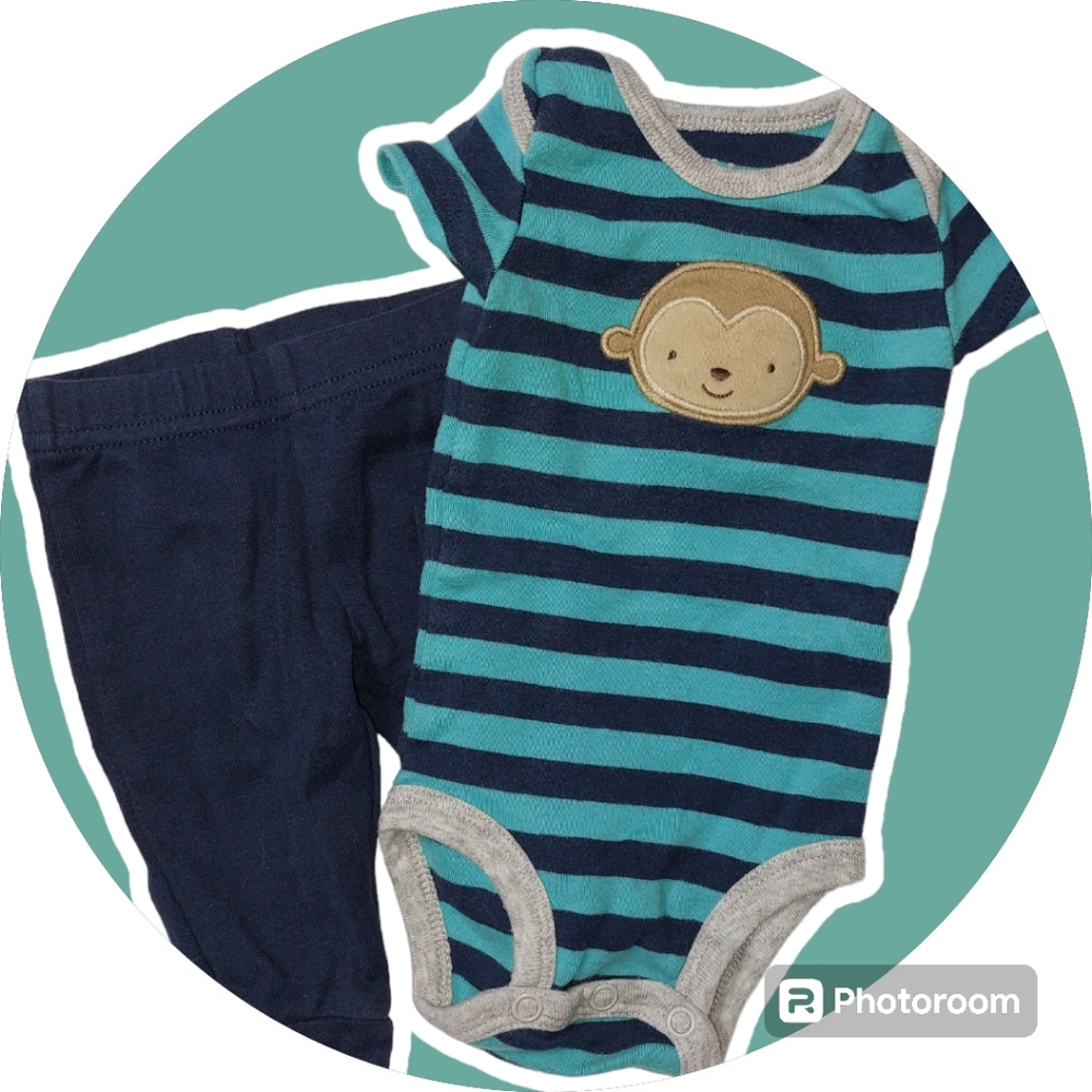 NB Child of Mine by Carter's Set, EUC